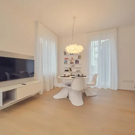 Apartmentsarena - Residenza Dei Capitolari * Verona